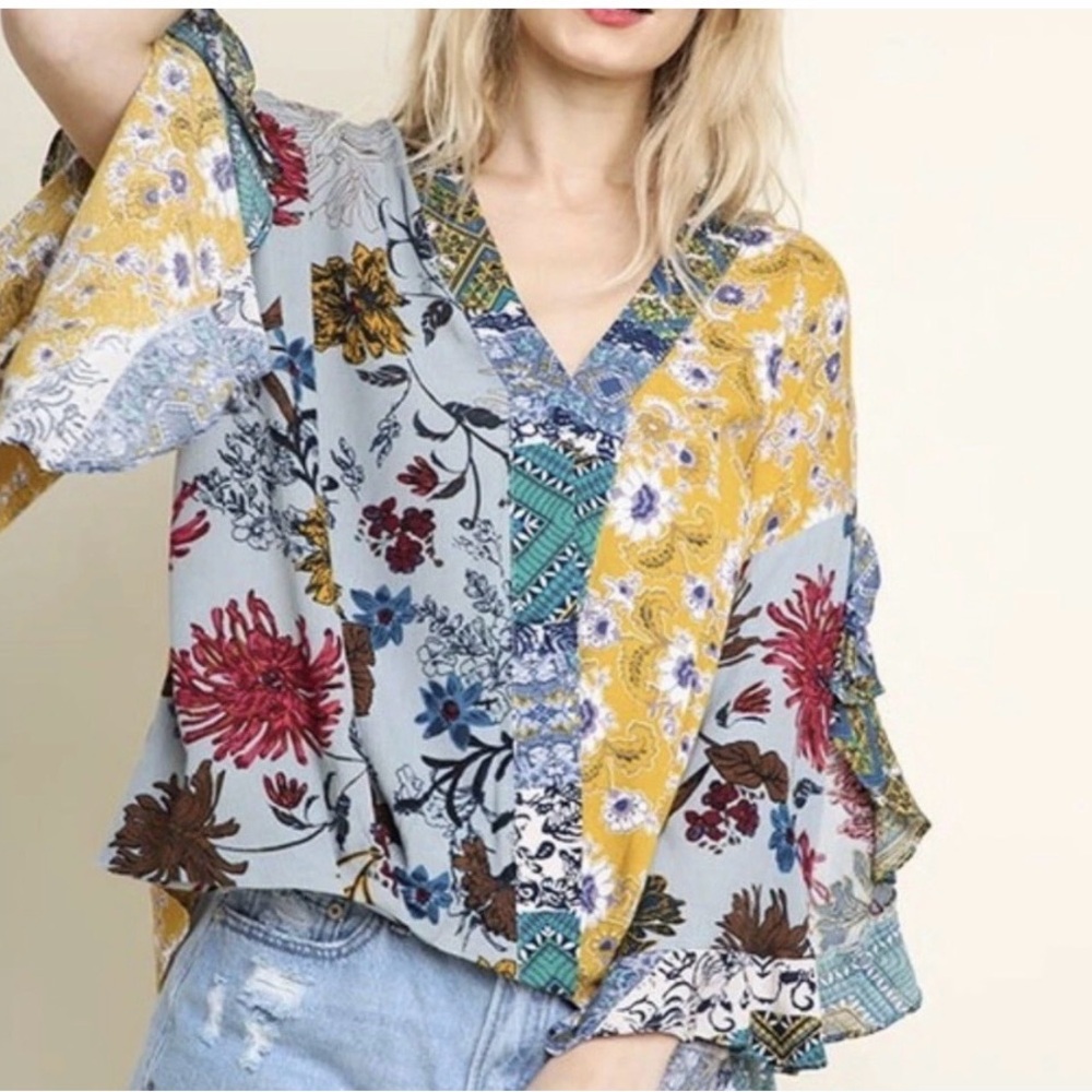 Umgee Multicolor Floral V-Neck Blouse - Picture 2 of 8